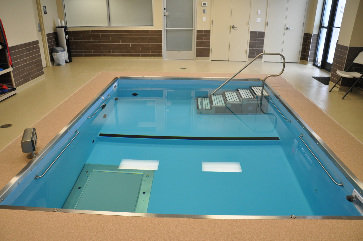 Hydroworx - 3500 Rehab Pool freeshipping - The Recovery Club