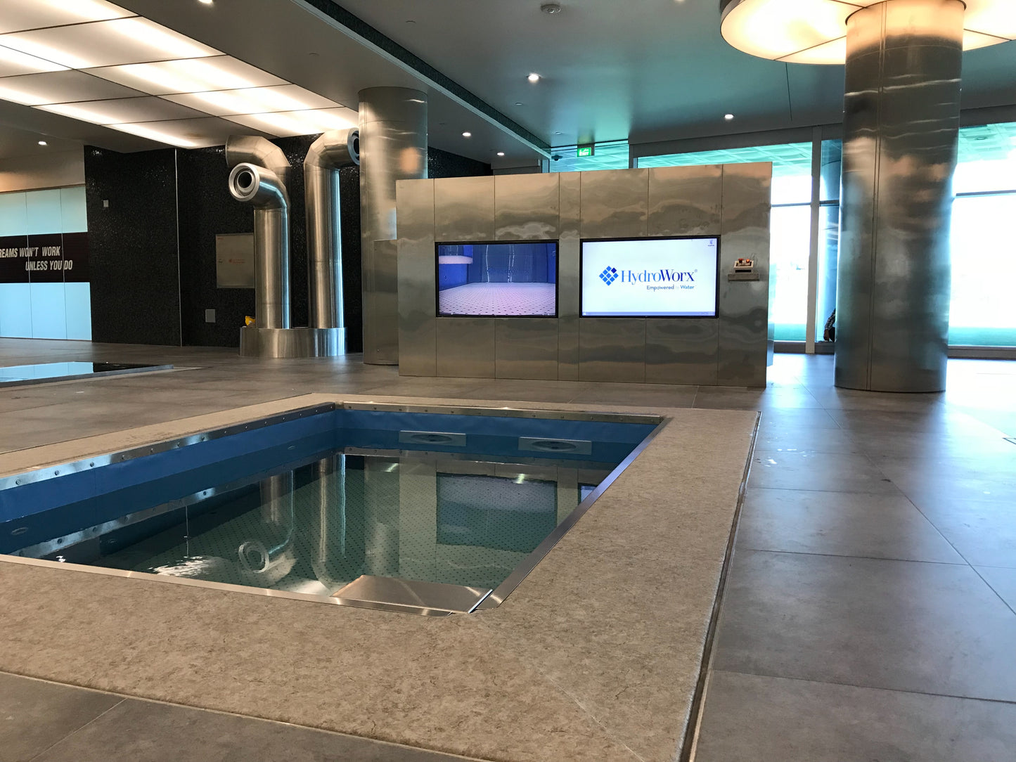 Hydroworx - 2000 Rehab Pool freeshipping - The Recovery Club